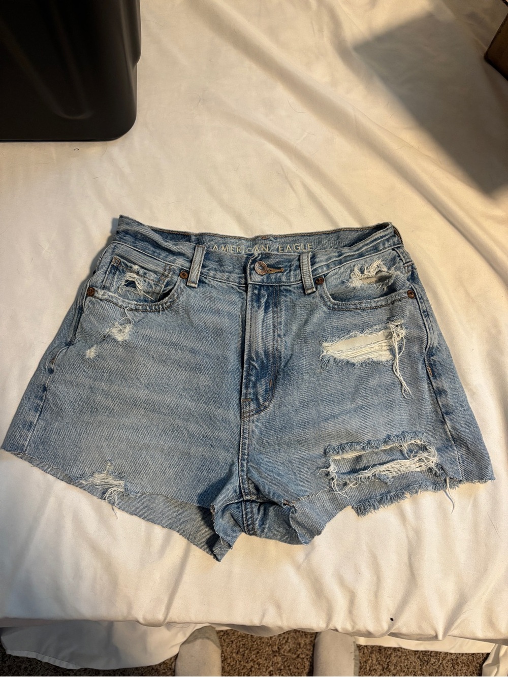 American Eagle Light Wash Relaxed Mom Shorts
